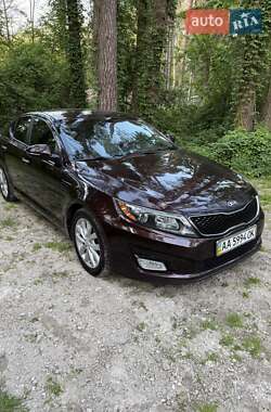Седан Kia Optima 2015 в Киеве
