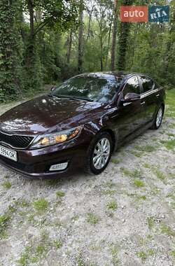 Седан Kia Optima 2015 в 