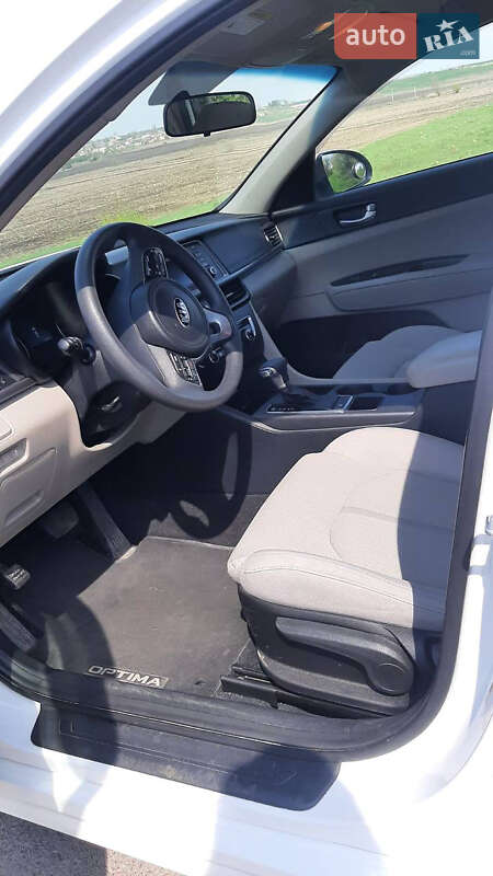 Седан Kia Optima 2016 в Харькове фото 10 Седан Kia Optima 2016 в Харькове