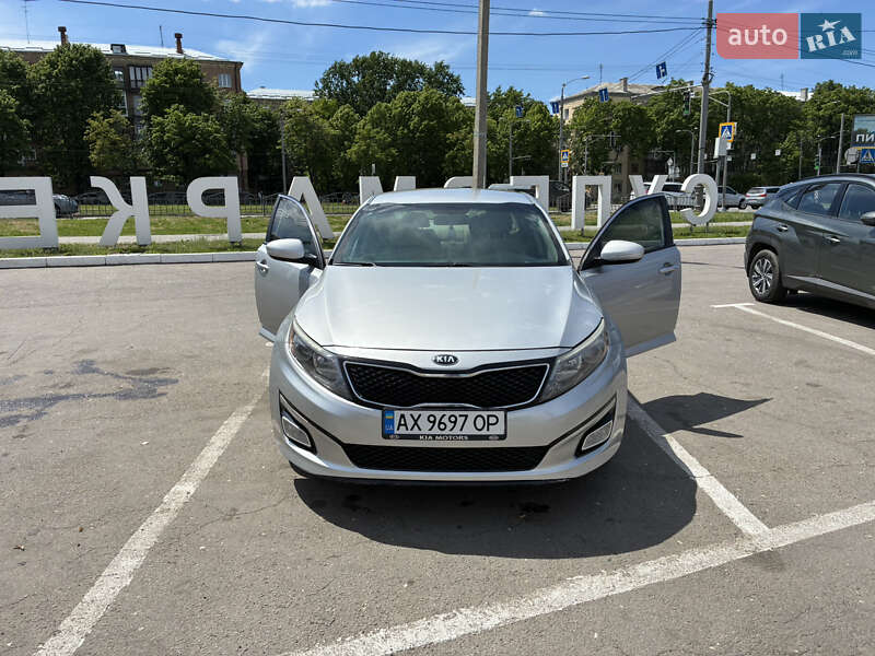 Седан Kia Optima 2014 в 