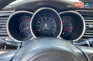 Седан Kia Optima 2013 в 