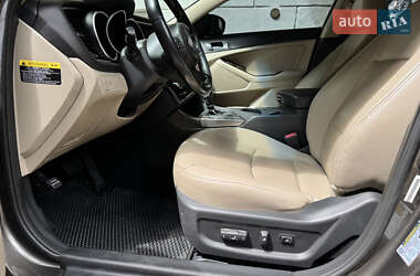 Седан Kia Optima 2014 в 