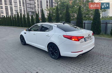Седан Kia Optima 2012 в 