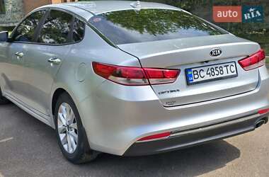 Седан Kia Optima 2017 в 