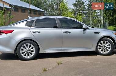 Седан Kia Optima 2017 в 