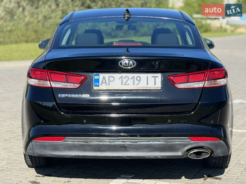 Седан Kia Optima 2017 в Львове