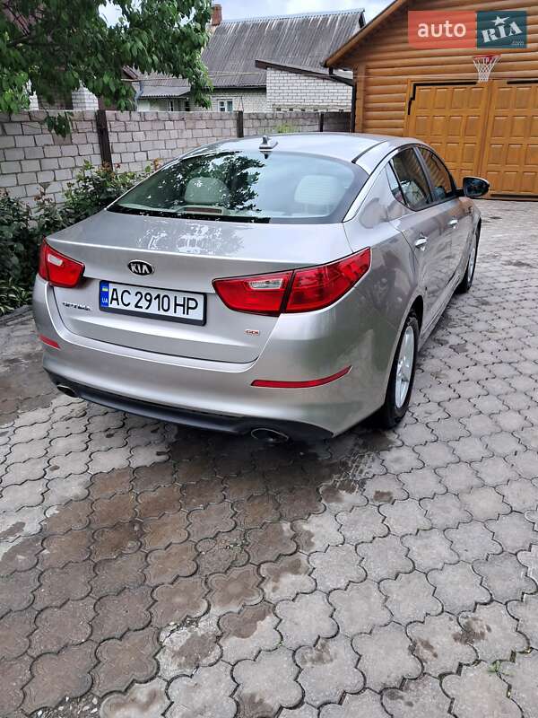 Седан Kia Optima 2014 в Луцке