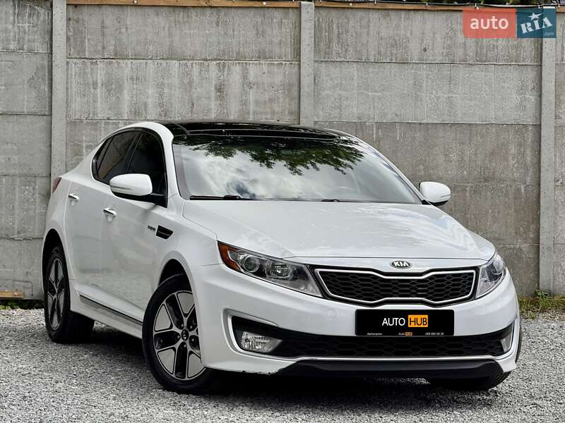 Седан Kia Optima 2013 в 