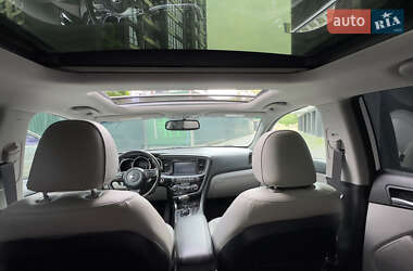 Седан Kia Optima 2013 в 