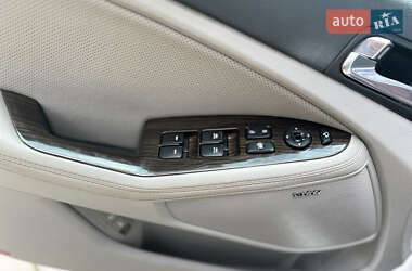 Седан Kia Optima 2013 в 