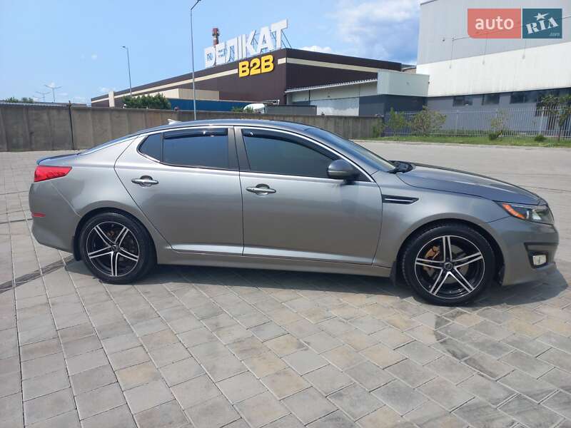 Седан Kia Optima 2015 в Черкассах