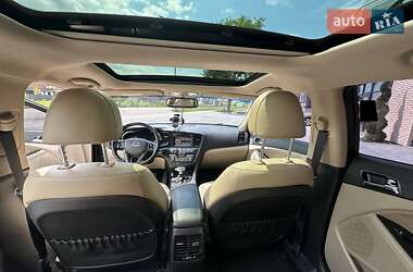 Седан Kia Optima 2012 в 