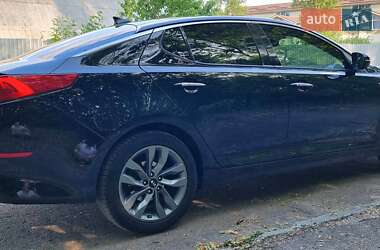 Седан Kia Optima 2014 в 