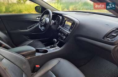 Седан Kia Optima 2014 в 