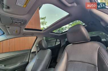 Седан Kia Optima 2014 в 
