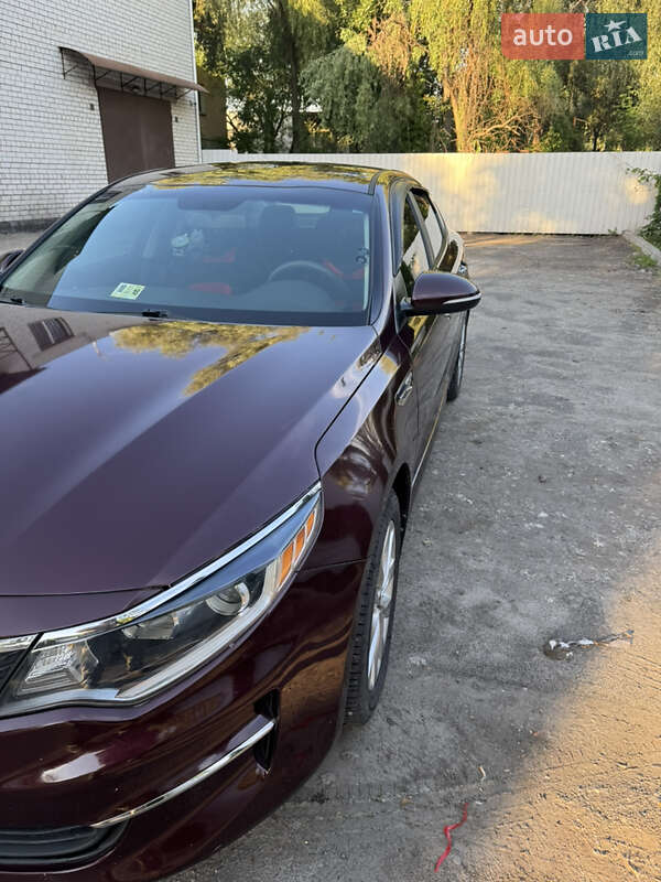 Седан Kia Optima 2015 в Киеве