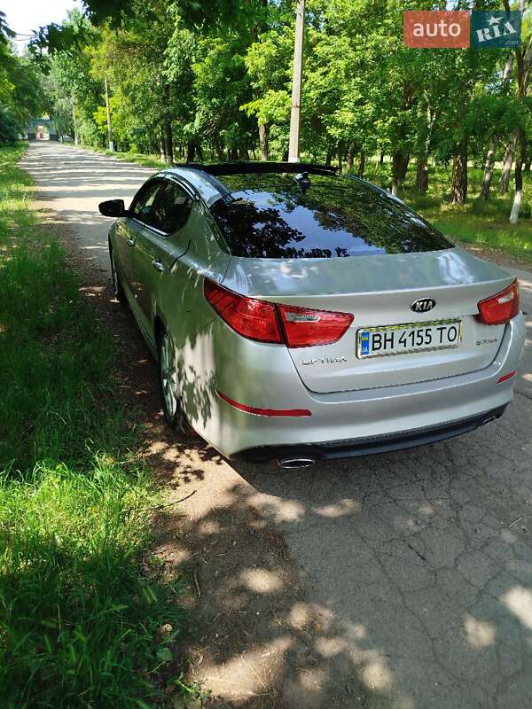 Седан Kia Optima 2013 в Одессе
