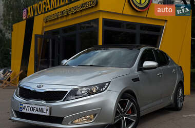 Седан Kia Optima 2012 в Киеве