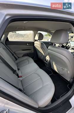 Седан Kia Optima 2016 в 