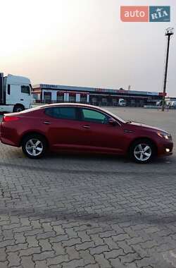 Седан Kia Optima 2015 в 