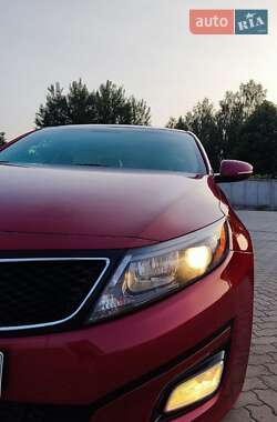 Седан Kia Optima 2015 в 