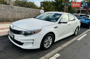 Седан Kia Optima 2017 в 