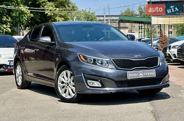 Седан Kia Optima 2015 в 