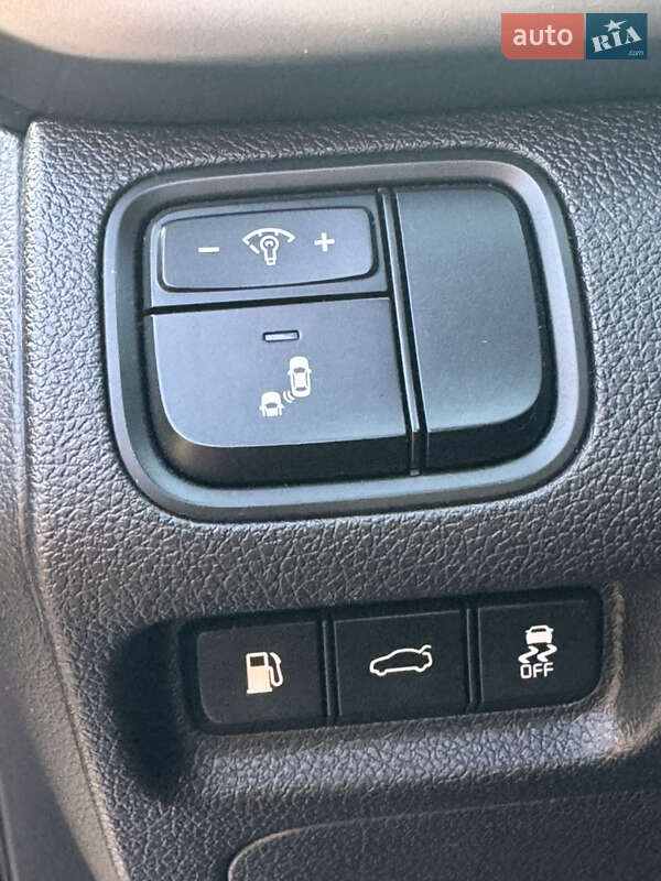 Седан Kia Optima 2017 в Умані