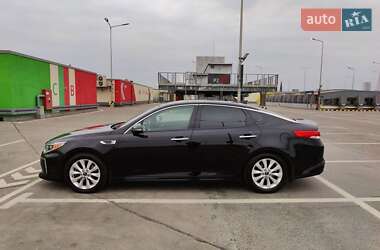 Седан Kia Optima 2017 в 