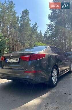 Седан Kia Optima 2014 в Краснограде