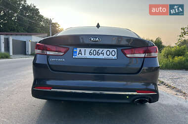 Седан Kia Optima 2016 в 