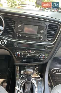 Седан Kia Optima 2013 в 