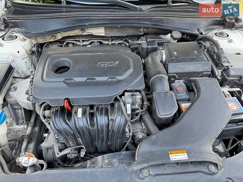 Седан Kia Optima 2016 в Днепре