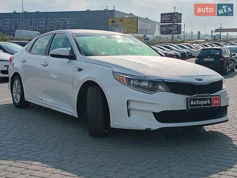 Седан Kia Optima 2017 в Львове