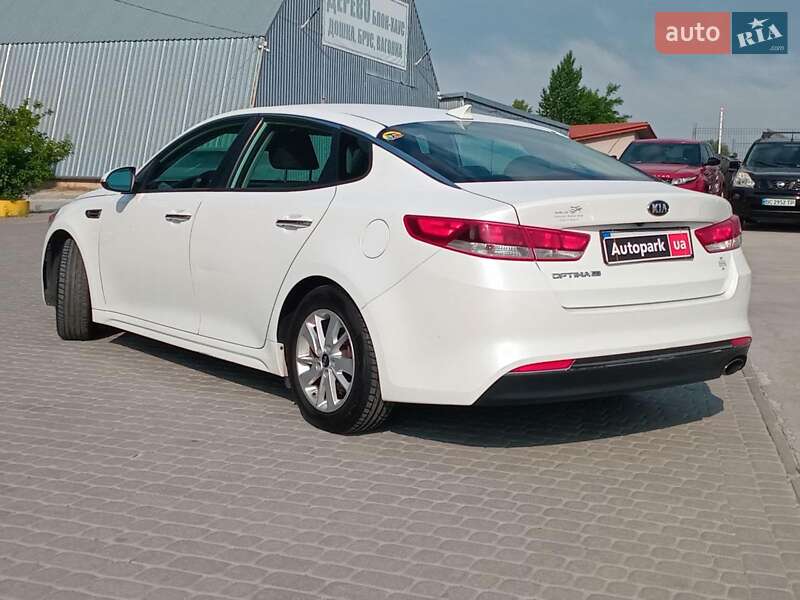 Седан Kia Optima 2017 в Львове