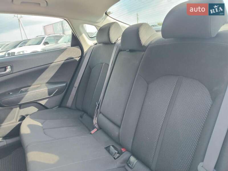 Седан Kia Optima 2017 в Львове
