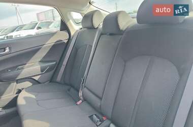 Седан Kia Optima 2017 в 