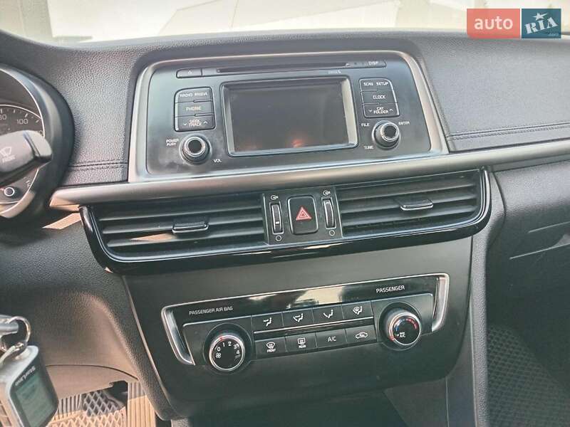 Седан Kia Optima 2017 в Львове