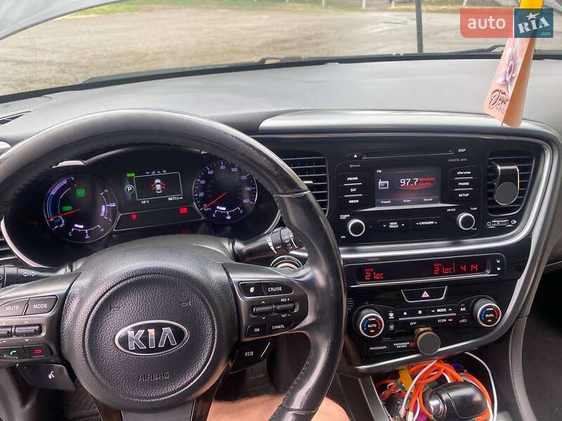 Седан Kia Optima 2014 в Киеве