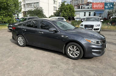 Седан Kia Optima 2017 в Киеве