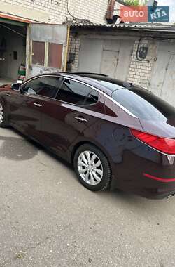 Седан Kia Optima 2014 в 