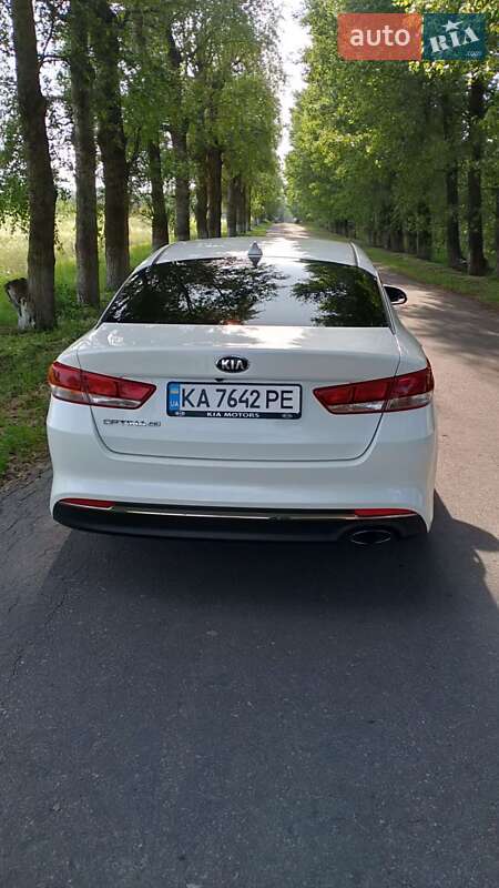 Седан Kia Optima 2016 в Бородянці
