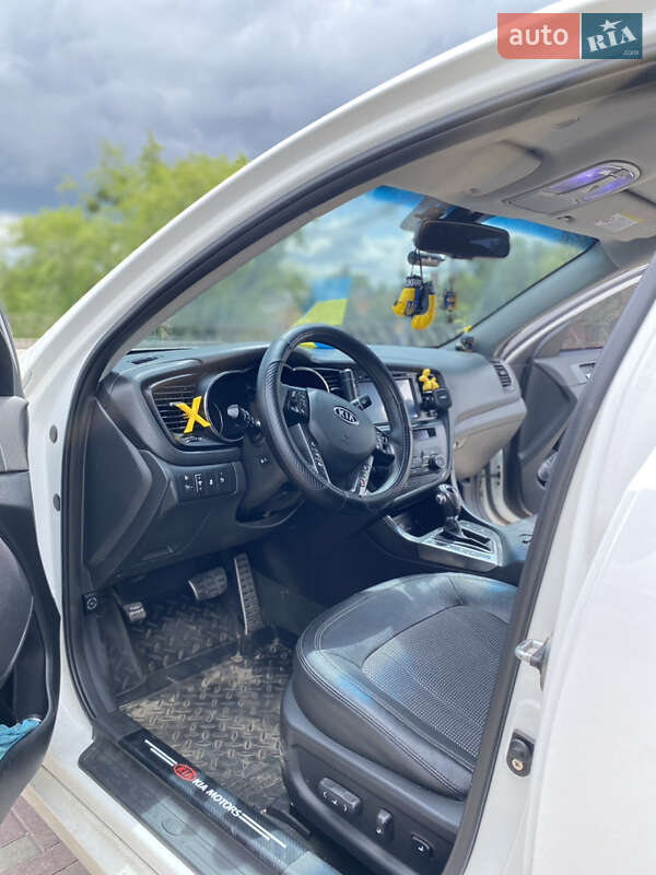 Седан Kia Optima 2011 в Харькове