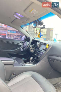 Седан Kia Optima 2011 в 