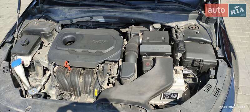 Седан Kia Optima 2017 в Павлограде