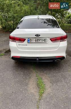 Седан Kia Optima 2016 в Светловодске