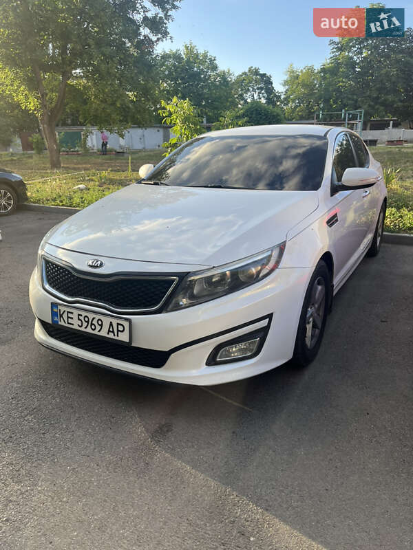 Седан Kia Optima 2015 в Покрове
