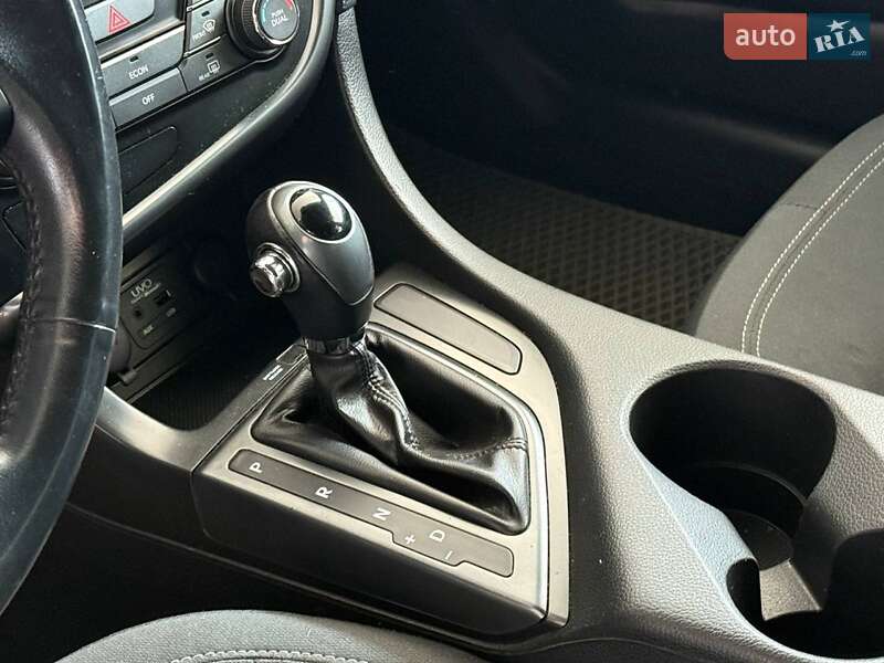 Седан Kia Optima 2012 в Одесі