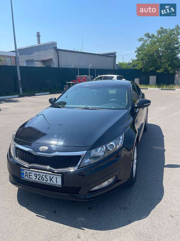 Седан Kia Optima 2012 в 