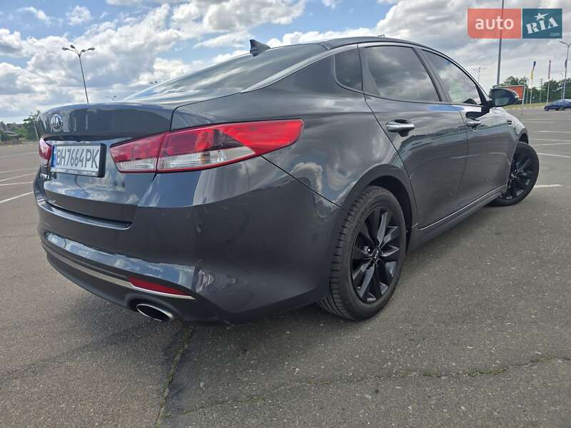 Седан Kia Optima 2016 в Одессе